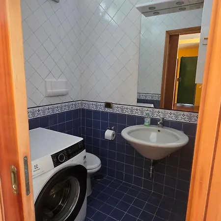 Dependence Crasta With Exclusive Parking Near Herculaneum Portici