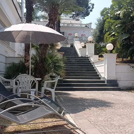 Hébergement de vacances Dependence Crasta With Exclusive Parking Near Herculaneum Portici